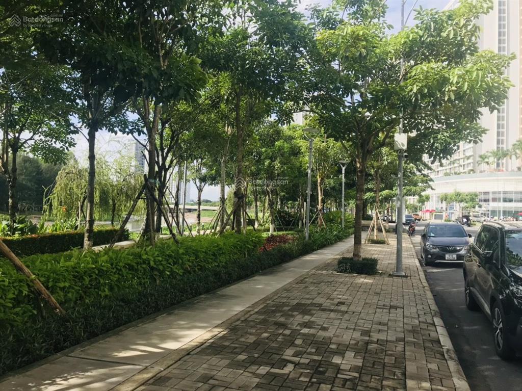 Gấp. kẹt tiền bán gấp shophouse midtown pmh, dt 179m2, đối diện sông và công viên, giá 29 tỷ