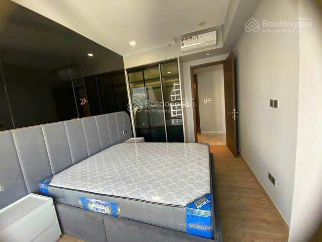 Gấp. cho thuê gấp căn hộ the peak pmh, 126m2, căn góc, 3pn, lầu cao, nội thất cao cấp, giá 65tr/th