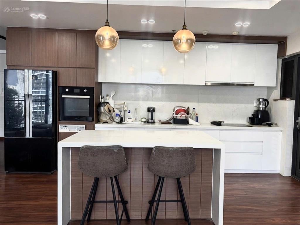 Gấp. chủ kẹt tiền giảm giá bán gấp căn hộ nam phúc, 110m2, căn góc, lầu cao, nt cao cấp, giá 11,5tỷ