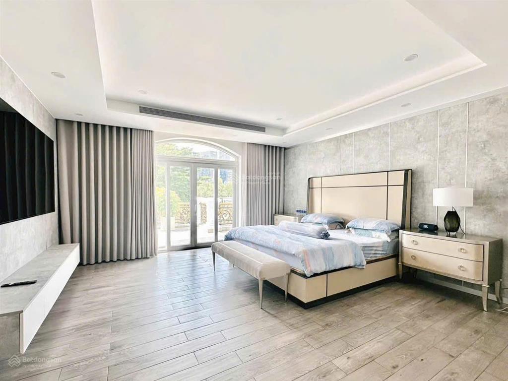 Gấp. chủ kẹt tiền gửi bán gấp biệt thự cityland, 372m2, nội thất cao cấp, có thang máy, giá 85 tỷ