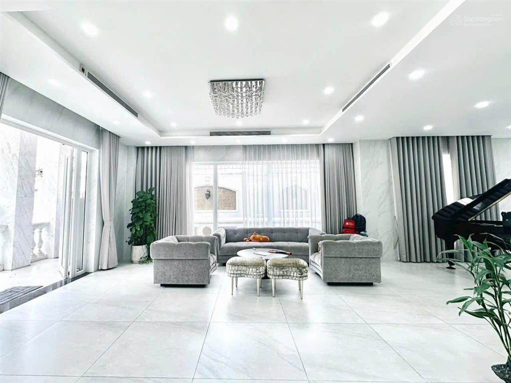 Gấp. chủ kẹt tiền gửi bán gấp biệt thự cityland, 372m2, nội thất cao cấp, có thang máy, giá 85 tỷ