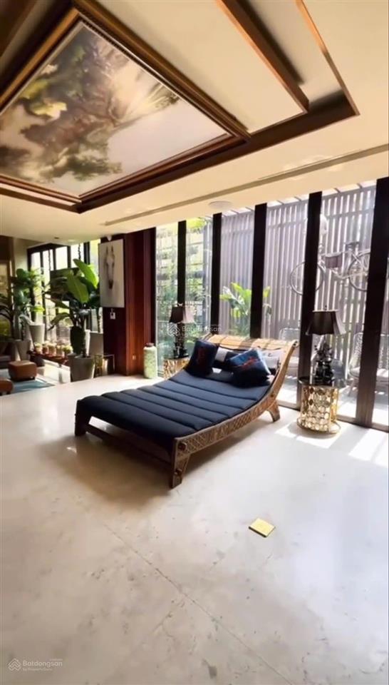 Gấp. giảm giá bán gấp biệt thự phú gia, nhà mới full nội thất cao cấp, có hầm, giá 120 tỷ