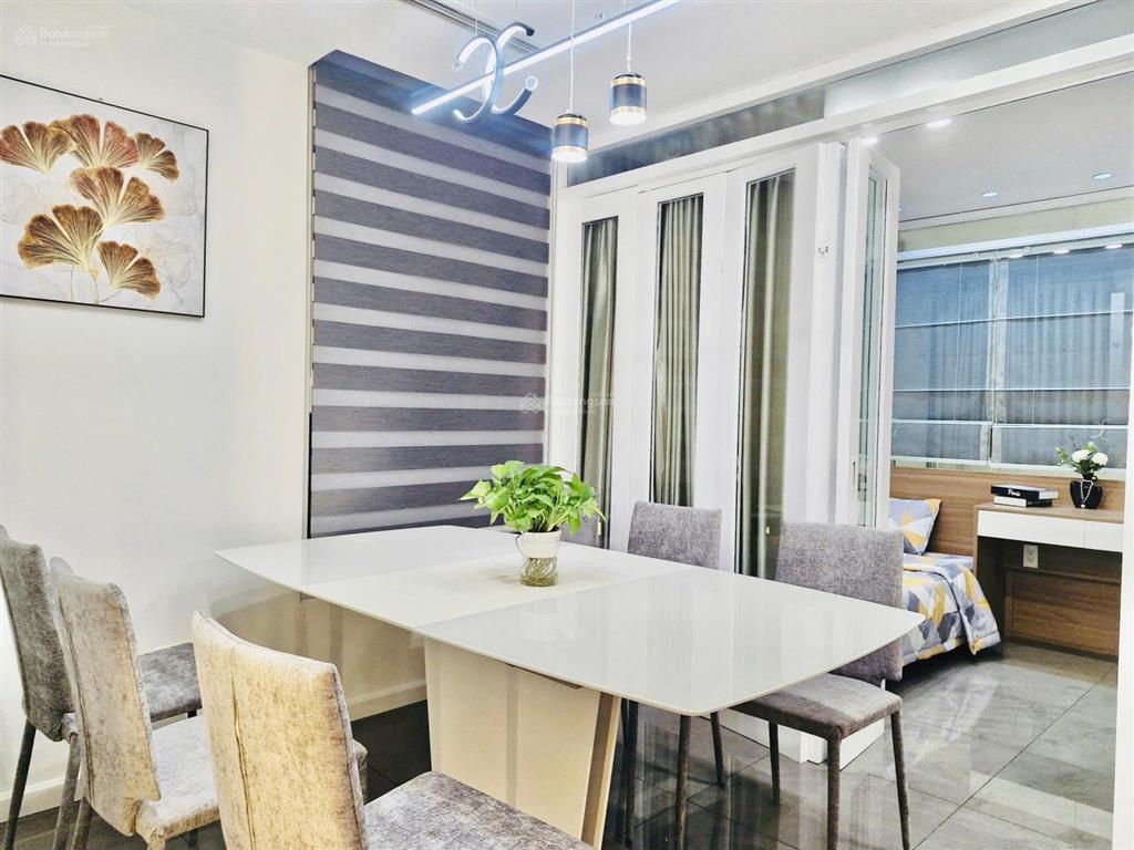 Gấp. giảm giá bán gấp trong tháng căn hộ star hill, căn góc, lầu cao, 102m2, nhà đẹp, giá 9,9 tỷ