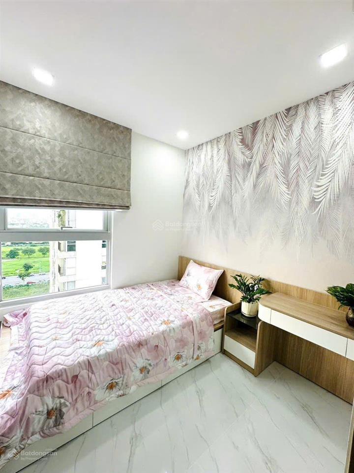 Gấp. chủ thiện chí gửi bán gấp căn hộ 3pn star hill, lầu cao, view hồ bơi, nt cao cấp giá 7,6 tỷ