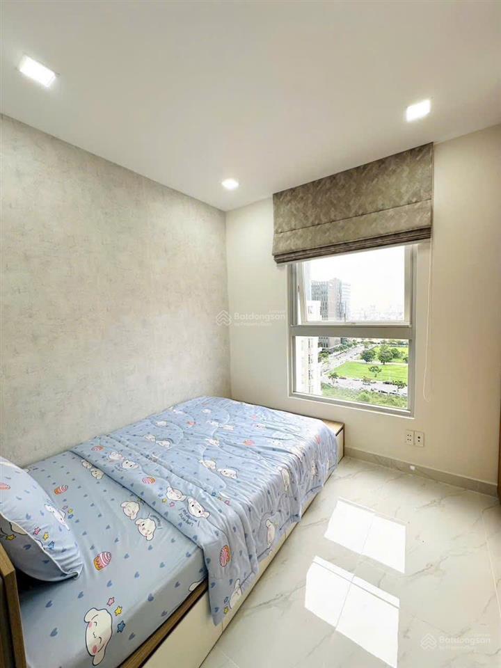 Gấp. chủ thiện chí gửi bán gấp căn hộ 3pn star hill, lầu cao, view hồ bơi, nt cao cấp giá 7,6 tỷ