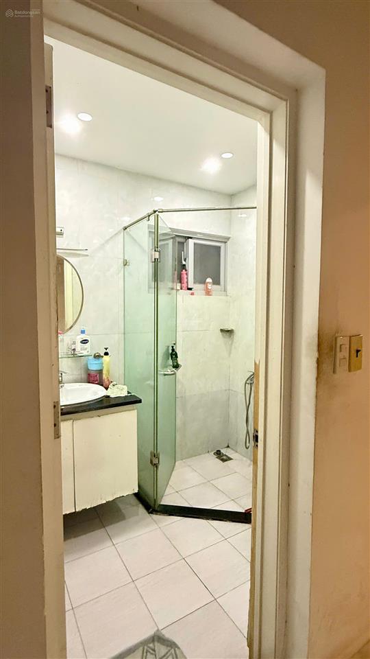 Gấp. chủ gửi bán gấp căn hộ star hill, căn góc, 95m2, 3pn, nhà đẹp, giá 7,9 tỷ
