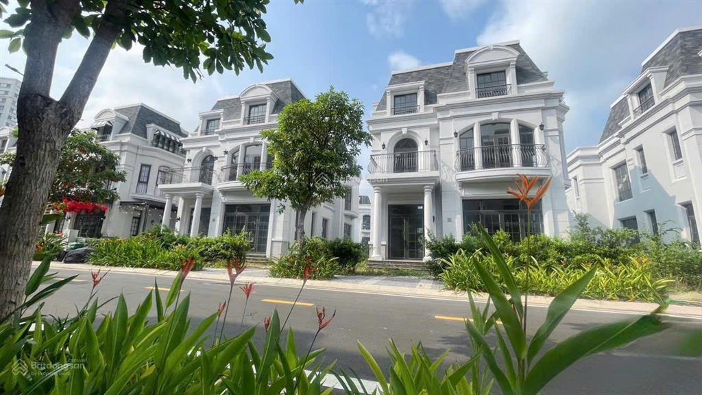 Gấp. kẹt tiền bán gấp biệt thự amelie villa, diện tích 280m2, sổ hồng, giá 25,5 tỷ