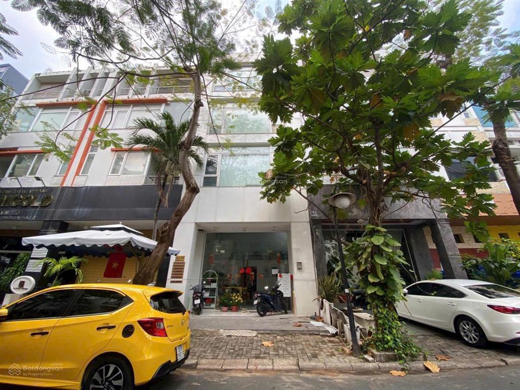 Gấp. chủ gửi bán gấp trong tháng nhà phố hưng gia 1 có thang máy giá 28,5 tỷ