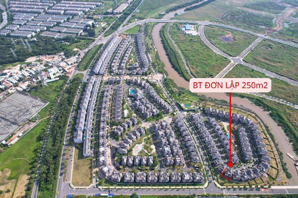 Gấp. kẹt tiền bán gấp biệt thự đơn lập zeitgeist nhà bè, diện tích 250m2, có sổ hồng, giá 34 tỷ