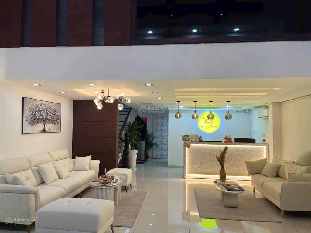 Gấp. bán gấp nhà phố hưng gia 4, pmh, kế chung cư sky garden, giá 29,5 tỷ