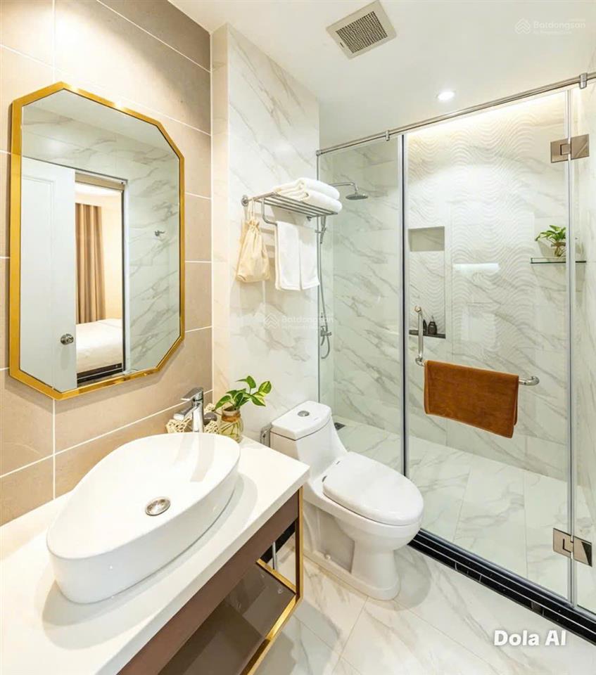 Gấp. kẹt tiền bán gấp tòa khách sạn căn góc hưng gia 4  đường cao triều phát giá 75 tỷ