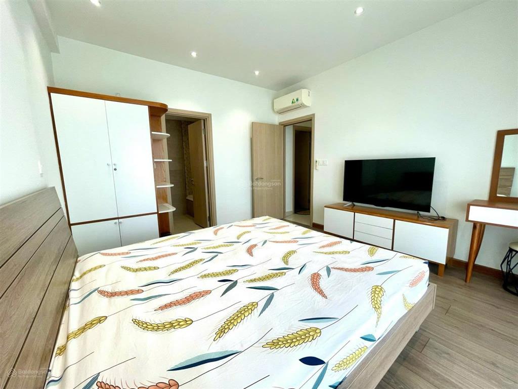 Bán căn hộ riverpark premier, phú mỹ hưng. dt 130m2, full nội thất, lầu cao. giá 17 tỷ. 0906 338 ***