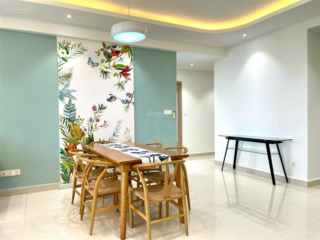 Bán căn hộ riverpark premier, phú mỹ hưng. dt 130m2, full nội thất, lầu cao. giá 17 tỷ. 0906 338 ***