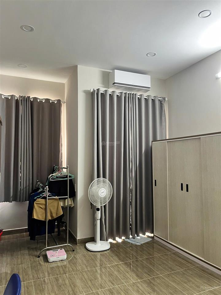 Nhà phố gò vấp, đường hẻm thoáng sạch phạm văn chiêu, nhà đúc kiên cố, nội thất đầy đủ, xem là ưng