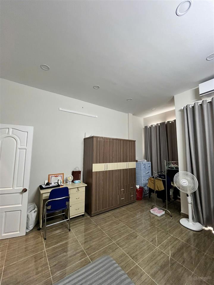Nhà phố gò vấp, đường hẻm thoáng sạch phạm văn chiêu, nhà đúc kiên cố, nội thất đầy đủ, xem là ưng