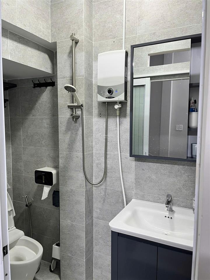 Nhà phố gò vấp, đường hẻm thoáng sạch phạm văn chiêu, nhà đúc kiên cố, nội thất đầy đủ, xem là ưng