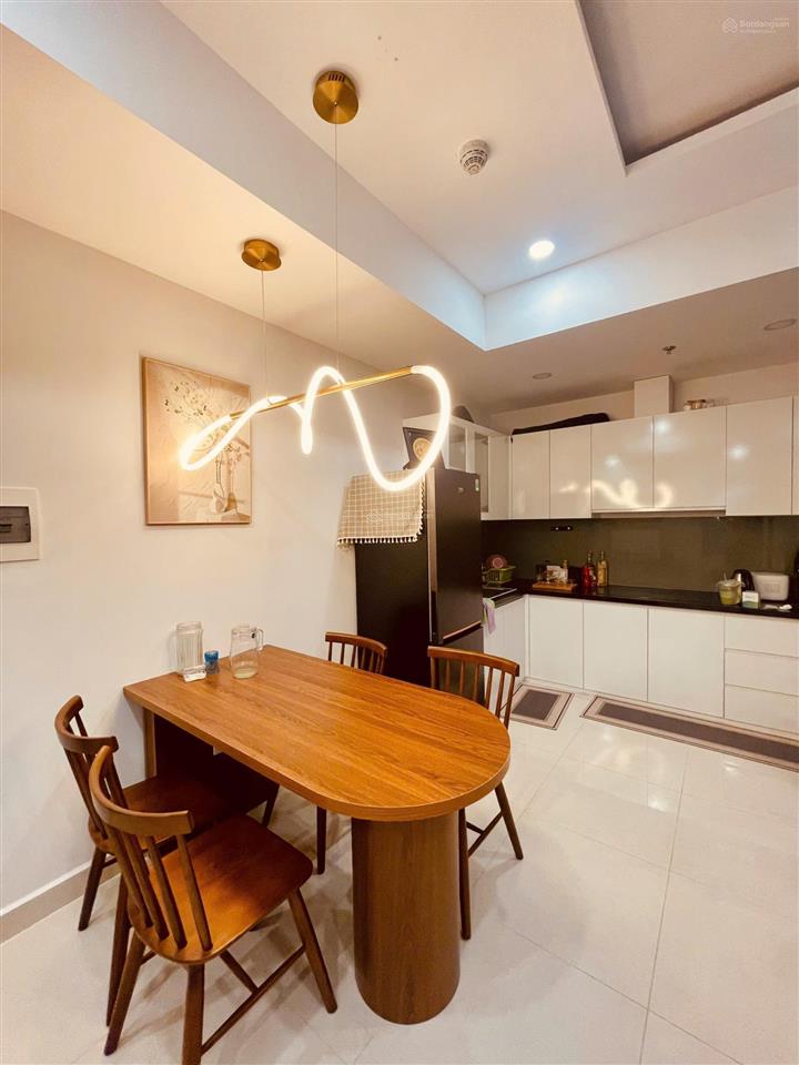 Nhà đẹp 51m2 full nội thất, mặt tiền ql13 cách bv hạnh phúc 1km, nhà sẵn ở ngay (chính chủ nhà)