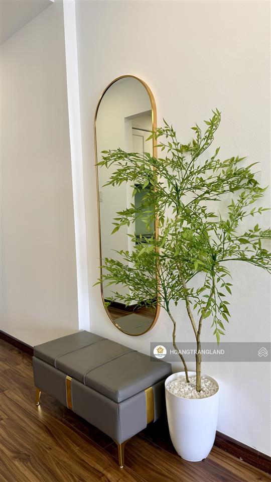 Bán gấp 2pn hoàng anh thanh bình q7 hcm  nhà siêu rộng cực đẹp view q1.  trang hatb 0905 521 ***