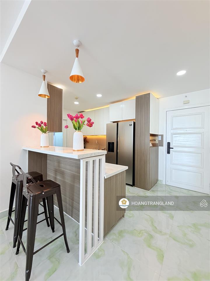 Bán gấp 2pn 2wc hoàng anh thanh bình q7  nhà siêu rộng cực đẹp view q1.  trang hatb 0905 521 ***