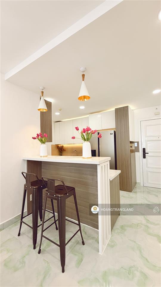 Bán gấp 2pn 2wc hoàng anh thanh bình q7  nhà siêu rộng cực đẹp view q1.  trang hatb 0905 521 ***