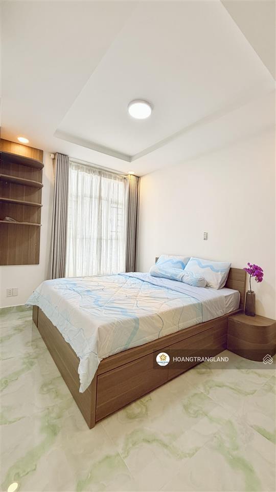Bán gấp 2pn 2wc hoàng anh thanh bình q7  nhà siêu rộng cực đẹp view q1.  trang hatb 0905 521 ***