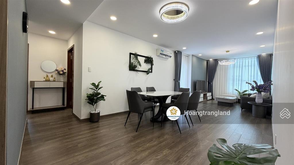 Bán gấp 3pn hoàng anh thanh bình q7 hcm  nhà siêu rộng cực đẹp view mát.  trang hatb 0905 521 ***