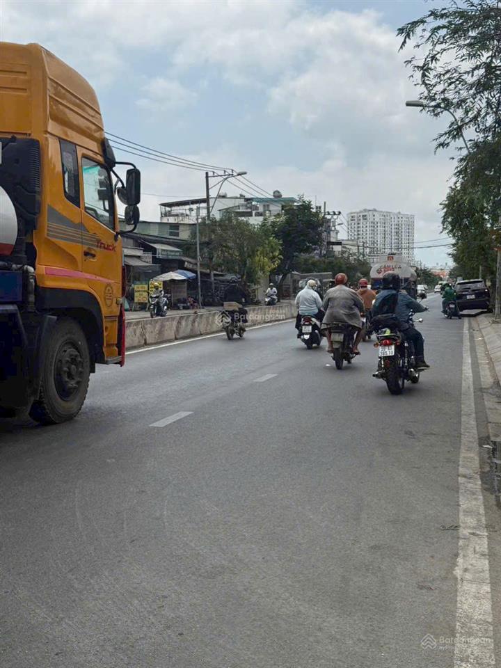 Chính chủ bán gấp nhà mặt tiền đường huỳnh tấn phát, hiện đang cho thuê 30tr/tháng