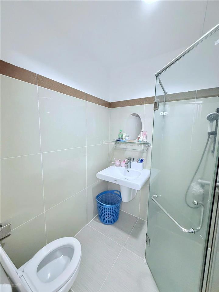 Đức khải quận 7, cần cho thuê căn hộ 67m2, thiết kế 2pn 2wc nội thất đầy đủ giá 9tr