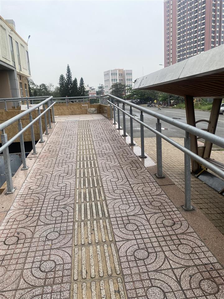 Đức khải q7. cần cho thuê mặt bằng 35m2, rộng và thoáng thuận tiện việc kinh doanh mua bán 8,5tr