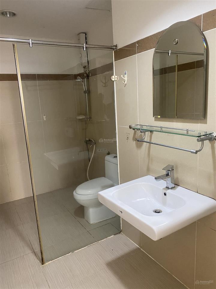 Đức đức khải quận 7. cần cho thuê căn hộ 85m2, thiết kế 2pn 2wc nội thất giá 9tr. nhà sạch đẹp