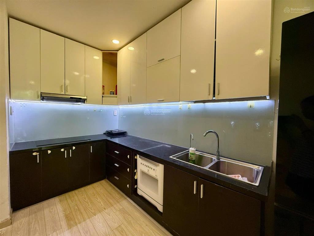 Bán căn hộ 2pn 2wc, 88m2 view thoáng mát, nhà đẹp full nội thất, sổ hồng chính chủ, công chứng ngay