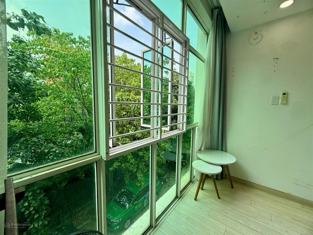 Bán căn hộ 2pn 2wc, 88m2 view thoáng mát, nhà đẹp full nội thất, sổ hồng chính chủ, công chứng ngay
