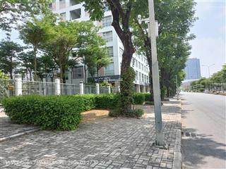 Bán shop căn góc tầng trệt happy valley  phú mỹ hưng.