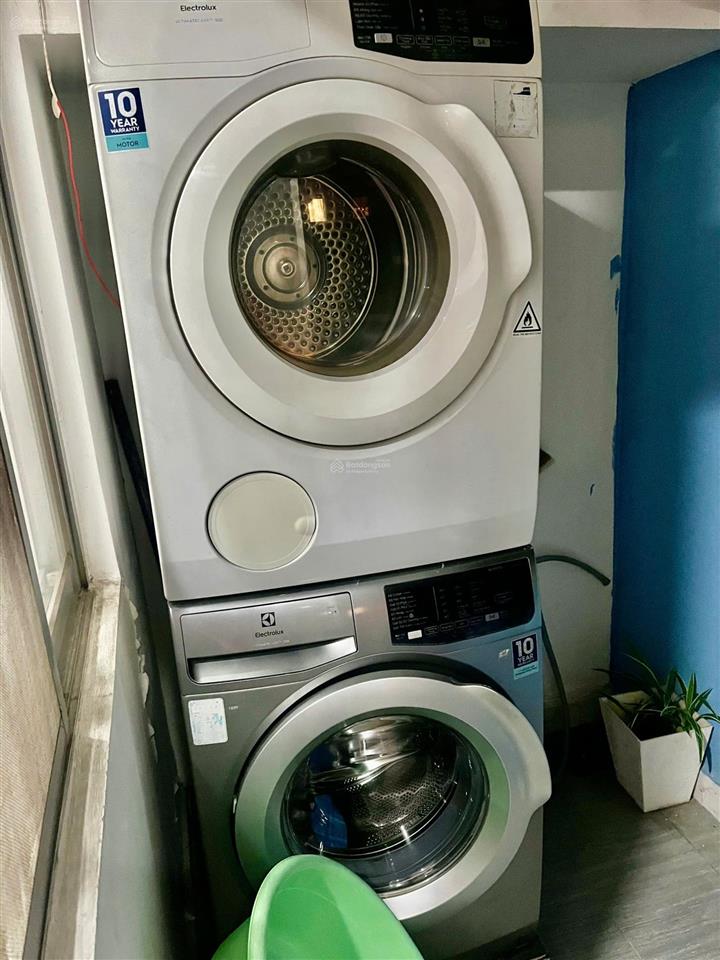 Bán gấp căn hộ hưng vượng 2  giá tốt.