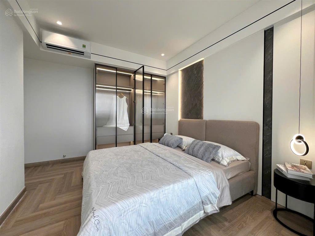 Cần tiền bán gấp căn hộ cao cấp green valley giá tốt dt 130m giá 10 tỷ  0916 769 ***