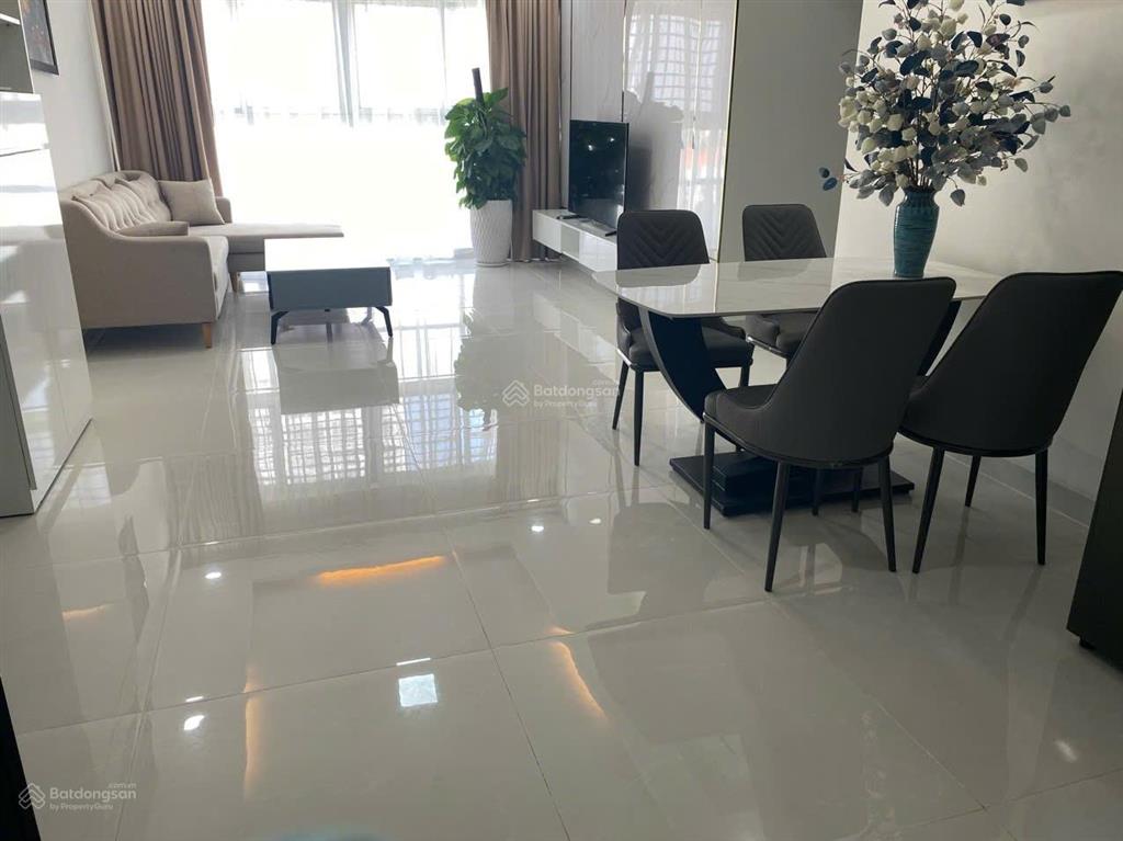 Cần tiền bán gấp căn hộ riviera ponit 3pn giá 9 tỷ  0916 769 *** e trang