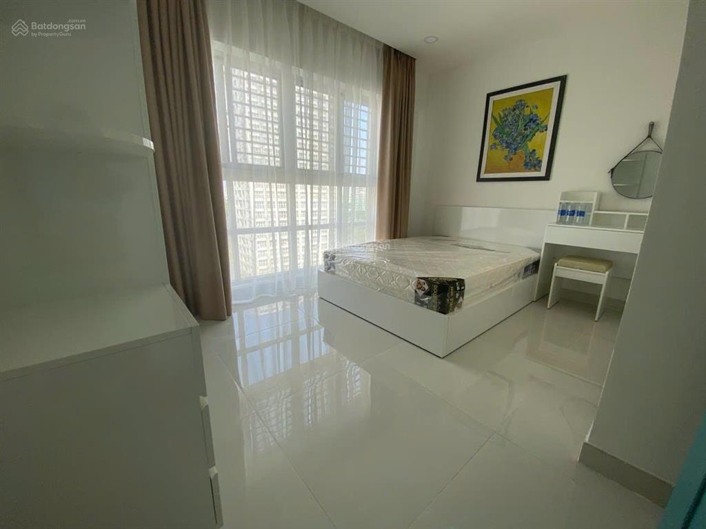 Cần tiền bán gấp căn hộ riviera ponit 3pn giá 9 tỷ  0916 769 *** e trang