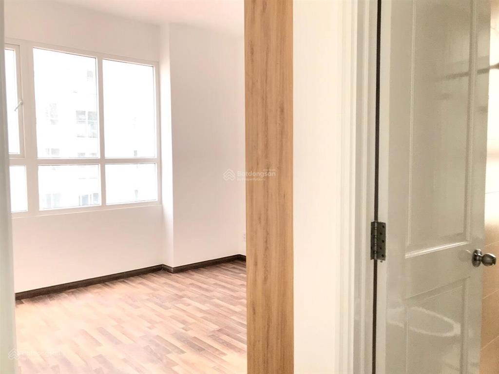 Mình cần cho thuê căn hộ florita quận 7, 80m, 2pn, tầng cao, căn góc, ntcb, 14 triệu, 0917 492 ***