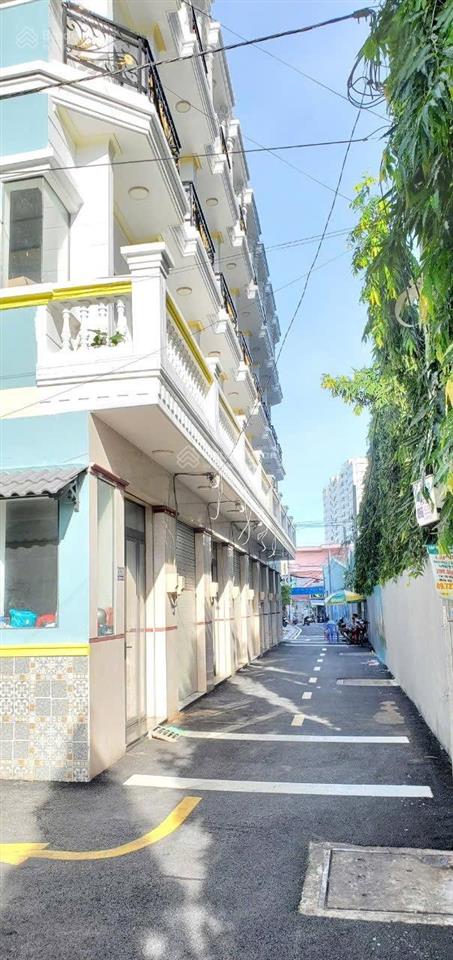 Bán nhà phố 4pn 3wc giá cực chất 5,4 tỷ, 147m2 ở an dương vương, p16, q8, hcm