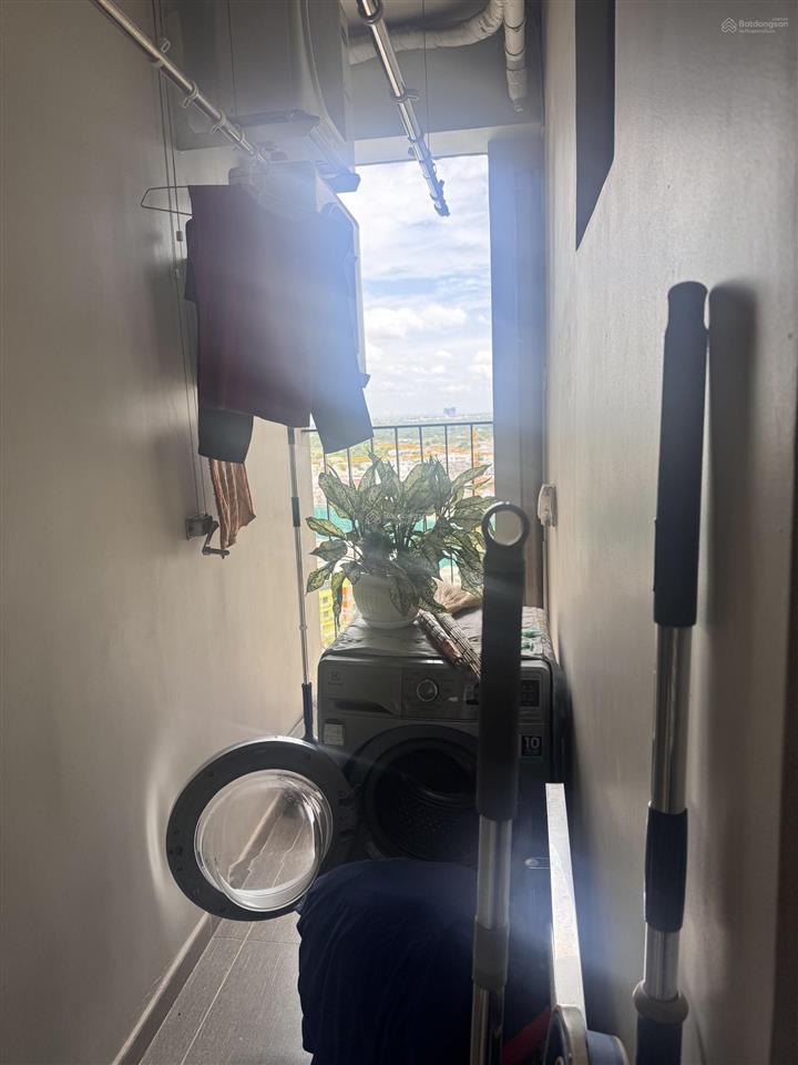 Chính chủ bán căn pega 75m có sổ giá 4,6 tỷ nhà full nội thất mới đẹp, view mát ở ngay 0937 934 ***