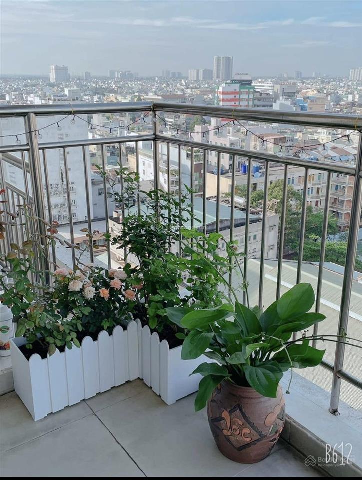 Cho thuê căn hộ tản đà q5 2pn 2wc có nội thất giá 15tr 0937 934 ***