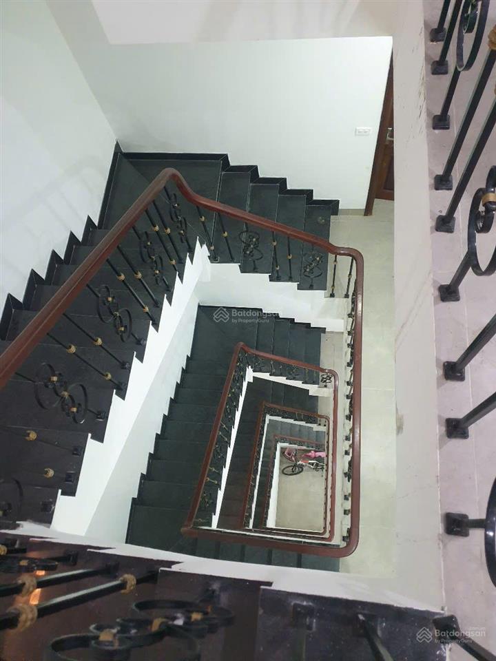 Cho thuê liền kề hoàn thiện nội thất văn phòng cực đẹp louis city đại mỗ. giá tốt.  0936 399 ***