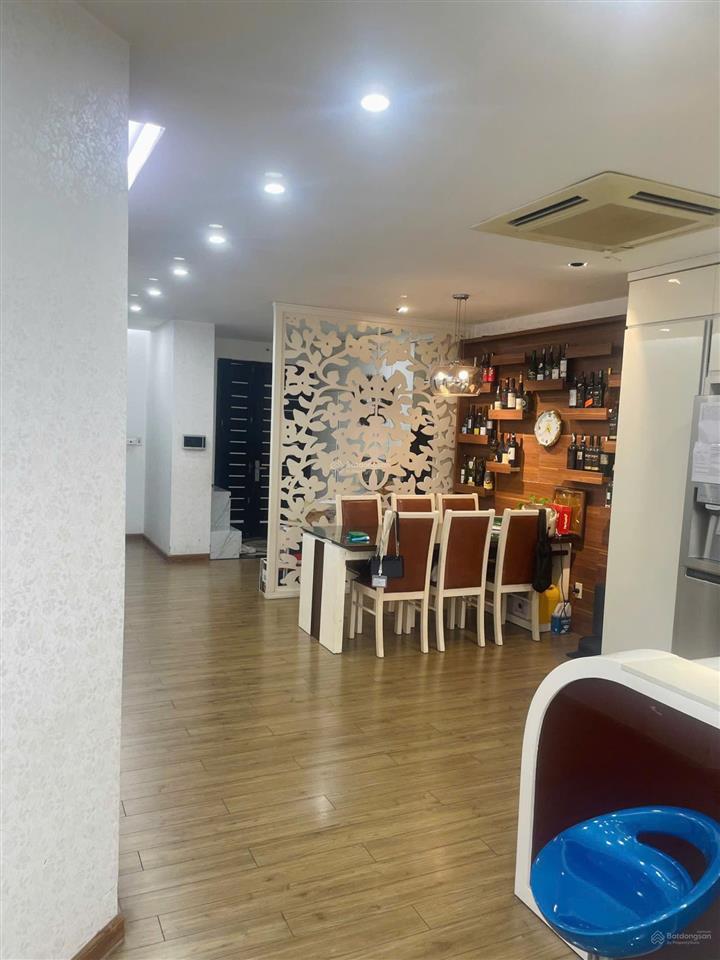 Bán gấp căn hộ 150m2, 3pn, 3wc tại ct2 trung văn  vinaconex 3, giá thỏa thuận