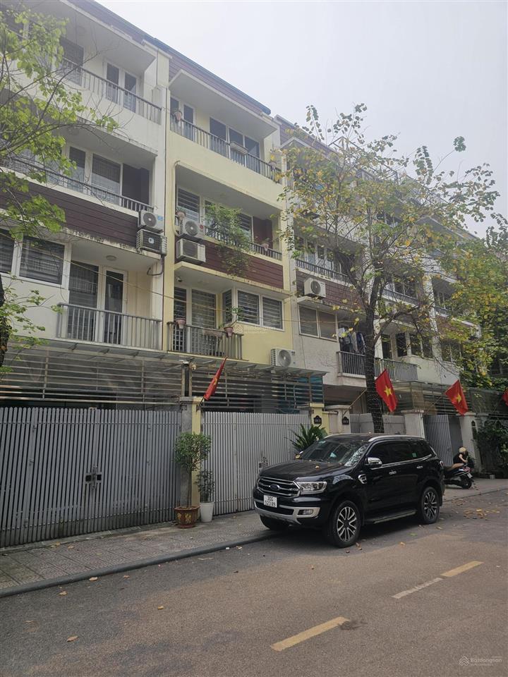 Cho thuê gấp liền kề an hưng  mặt đường đôi 27m  giá chỉ 18tr/tháng.  0936 399 ***