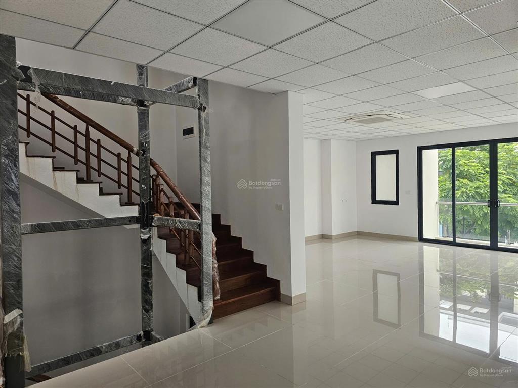 Cần cho thuê gấp biệt thự an quý, khu đô thị nam cường  dương, hoàn thiện văn phòng, có thang máy