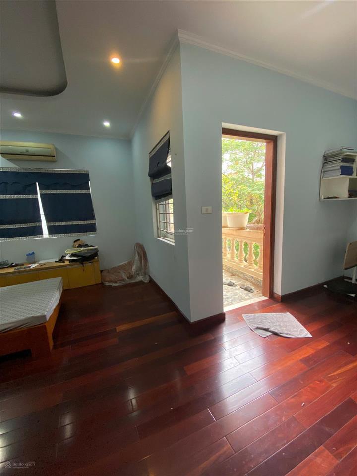 Chính chủ cho thuê biệt thự làng việt kiều  mỗ lao 150m2, hoàn thiện nội thất cực đẹp. giá tốt