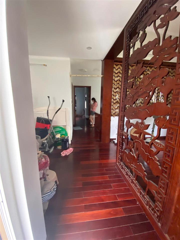 Chính chủ cho thuê biệt thự làng việt kiều  mỗ lao 150m2, hoàn thiện nội thất cực đẹp. giá tốt