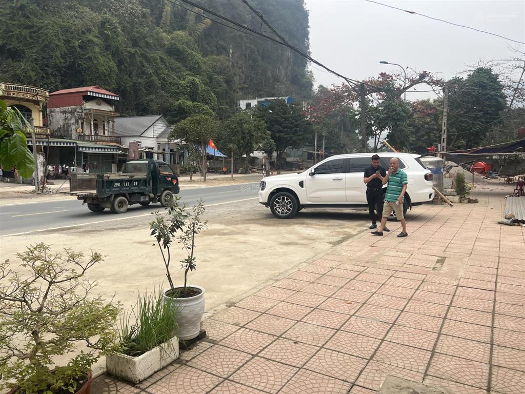 Cần bán 15,23m dt 500m2 mặt đường quốc lộ 6, cạnh sân golf phượng hoàng xã lương sơn, phú thọ