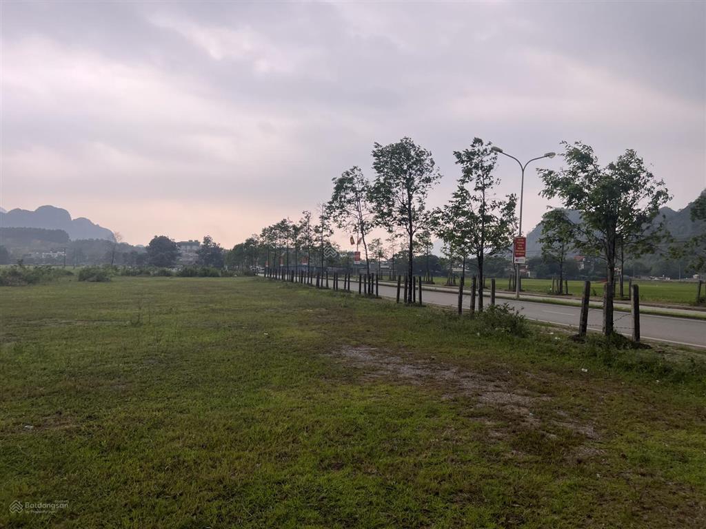 Tôi cần bán 5m mặt tiền 136m2 full thổ cư mặt đường đôi cạnh dự án cáp treo lạc thủy, hòa bình