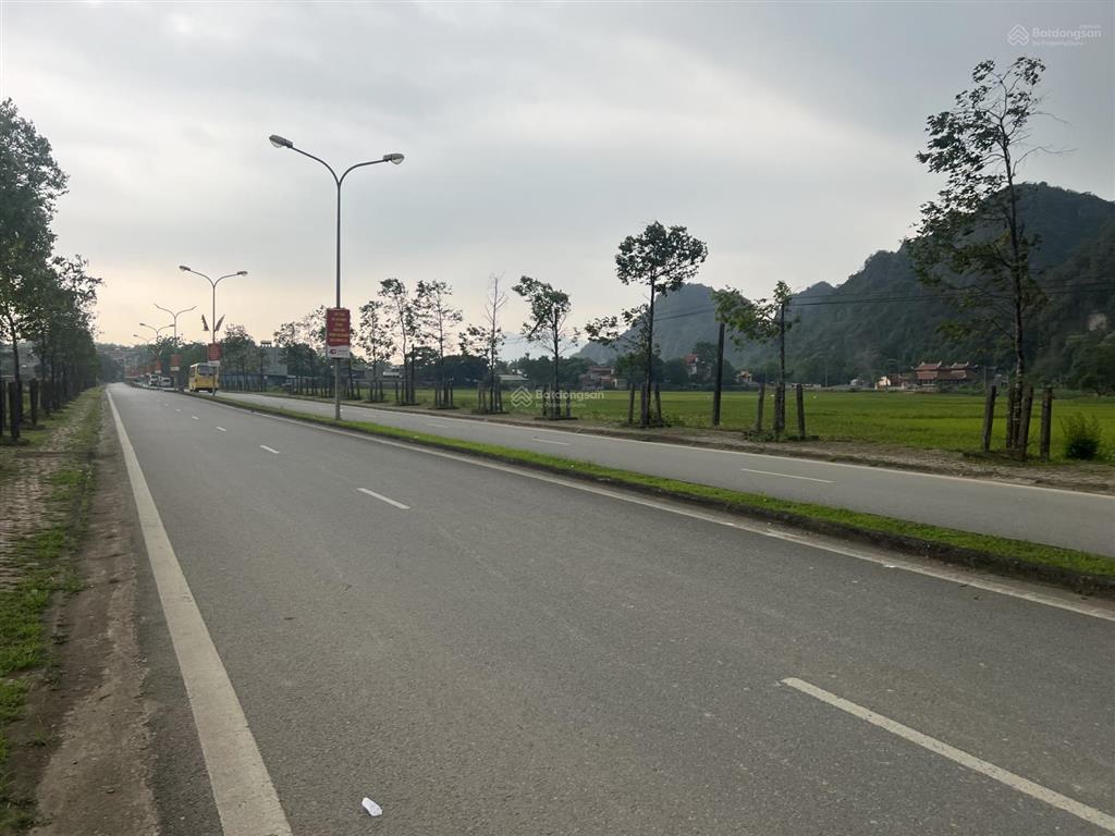 Tôi cần bán 5m mặt tiền 136m2 full thổ cư mặt đường đôi cạnh dự án cáp treo lạc thủy, hòa bình
